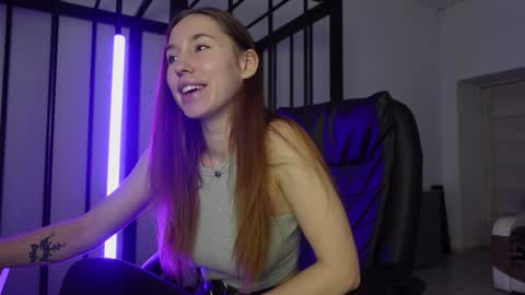 Agelina Lilly Laura online show from 02.08.25