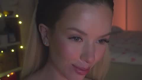 May online show from 10.10.25