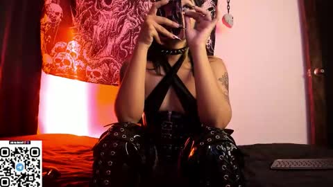 agnes_jones online show from 11.29.25