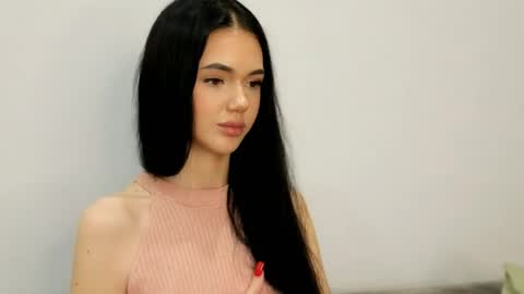agness_leas online show from 05.10.26