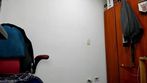 Snapshot of aguslover chatting on 09.09.25 Agustin online show from 09.09.25