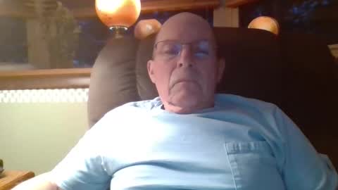 aguynrkfrd online show from 11.09.25