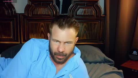 Blue Eyed Handsome Man online show from 03.20.26