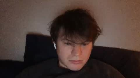 Snapshot of ahblah chatting on 12.04.25 ahblah online show from 12.04.25