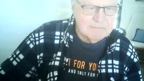 Snapshot of ahmole chatting on 01.01.25 Ole online show from 01.01.25