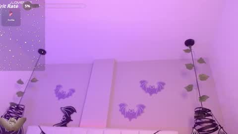 Snapshot of ahri_roux chatting on 10.17.25 ahry online show from 10.17.25