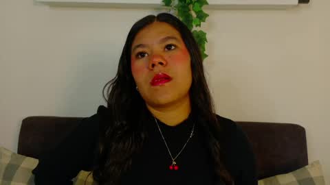 Snapshot of ahslyevans__ chatting on 04.20.26 AHSLY online show from 04.20.26