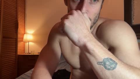 Snapshot of aiasar chatting on 10.12.25 Aiasar online show from 10.12.25