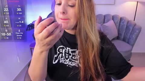 AIDA ADAMS online show from 04.09.26