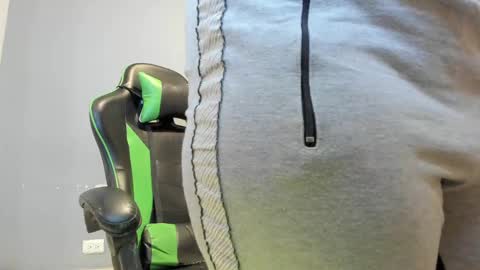 karoline  online show from 02.15.25