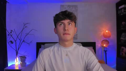 Snapshot of aidan_hale chatting on 02.26.25 A H online show from 02.26.25