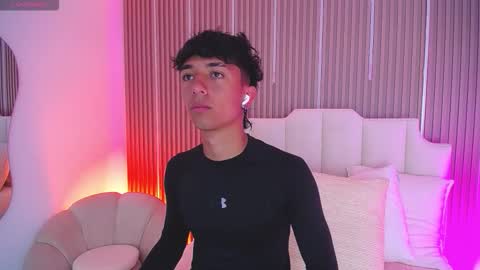 Snapshot of aiden_rivers_ chatting on 03.26.26 Aiden online show from 03.26.26