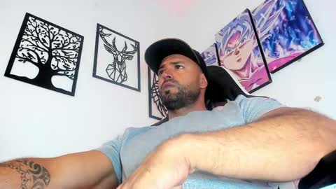 Snapshot of aidenbrites chatting on 06.03.26 Aiden Brites online show from 06.03.26