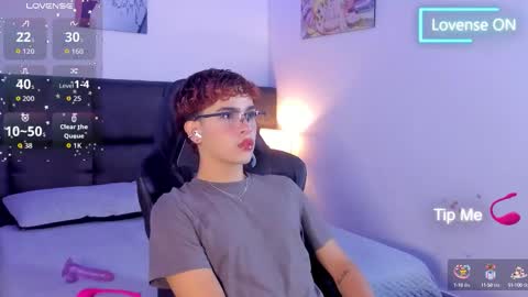 Aiden  online show from 09.23.25