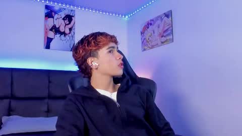 Aiden  online show from 10.02.25