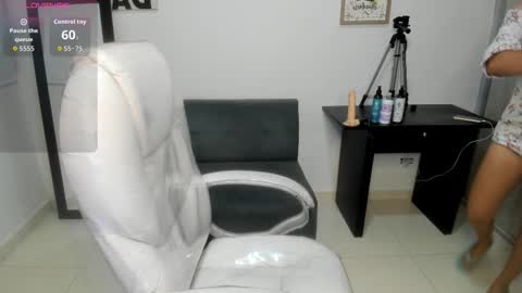 Ailyn online show from 09.18.25