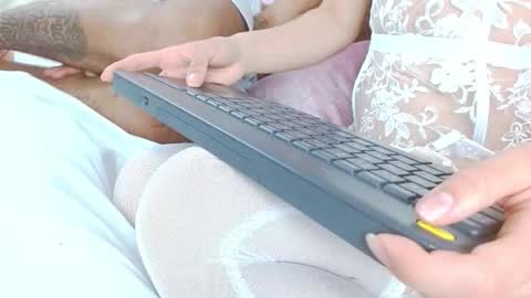 aiilynsmiith online show from 10.16.25