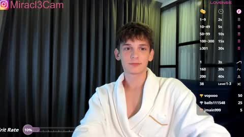 Snapshot of aiko_miracle chatting on 09.18.25 birthday here online show from 09.18.25