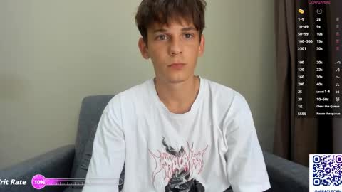 Snapshot of aiko_miracle chatting on 10.02.25 birthday here online show from 10.02.25