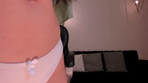  AILEEN VEGA  online show from 12.31.24