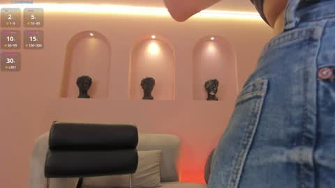  AILEEN VEGA  online show from 01.18.25