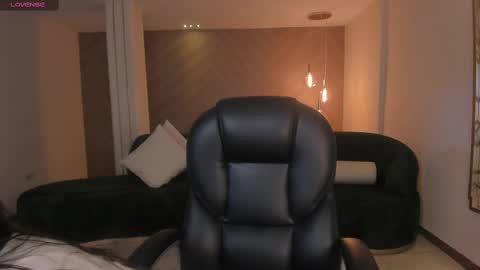  AILEEN VEGA  online show from 03.06.25