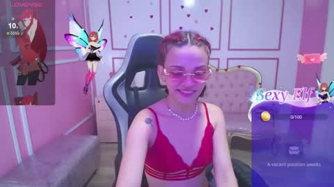 Snapshot of ailen_t_ chatting on 03.12.25 ailen online show from 03.12.25