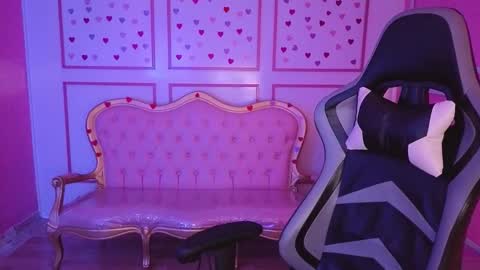 Snapshot of ailen_t_ chatting on 09.12.25 ailen online show from 09.12.25