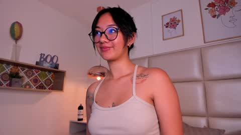 Snapshot of aily_yozuko chatting on 01.28.25 Aily Yozuko online show from 01.28.25