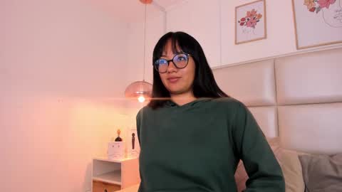 Snapshot of aily_yozuko chatting on 03.01.25 Aily Yozuko online show from 03.01.25