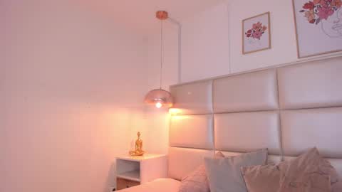 Snapshot of aily_yozuko chatting on 03.04.25 Aily Yozuko online show from 03.04.25