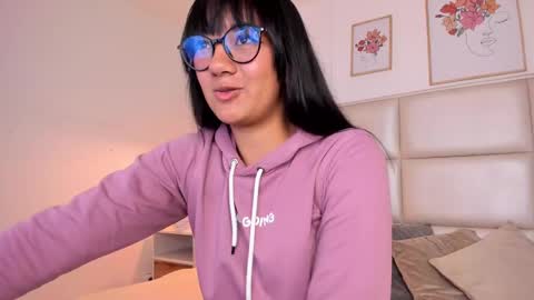 Snapshot of aily_yozuko chatting on 03.05.25 Aily Yozuko online show from 03.05.25