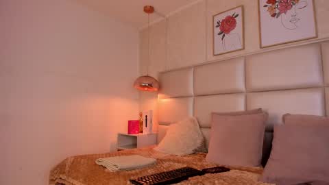 Snapshot of aily_yozuko chatting on 09.20.25 Aily Yozuko online show from 09.20.25