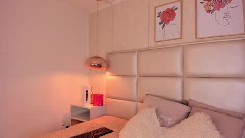 Snapshot of aily_yozuko chatting on 10.08.25 Aily Yozuko online show from 10.08.25