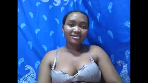 Snapshot of aimealdy chatting on 11.08.25 aimealdy online show from 11.08.25