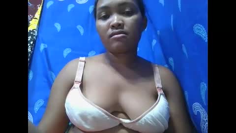 Snapshot of aimealdy chatting on 11.27.25 aimealdy online show from 11.27.25