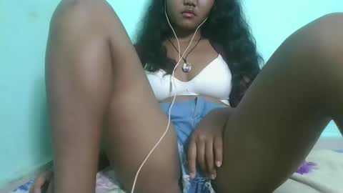 Snapshot of aimeamour chatting on 01.29.25 aimeamour online show from 01.29.25