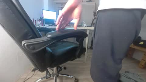 Snapshot of aimkey187 chatting on 03.23.26 sL4ve187 online show from 03.23.26