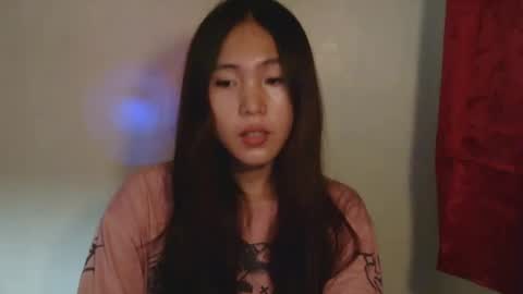 Snapshot of aina_sen chatting on 11.04.25 Aina sen online show from 11.04.25