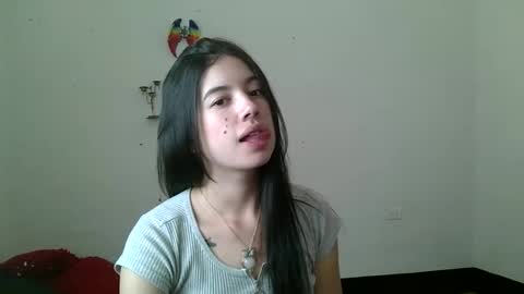 Snapshot of aine_ileana chatting on 05.02.26 J online show from 05.02.26