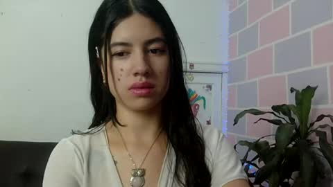 Snapshot of aine_ileana chatting on 05.31.26 J online show from 05.31.26