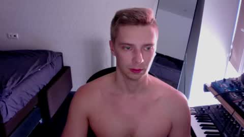 free your mind and your ass will follow online show from 07.11.26