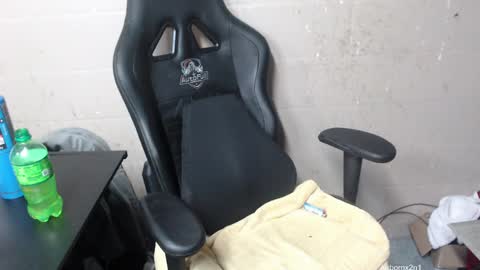 Leo  Airborn  Sir  Daddy online show from 02.01.25