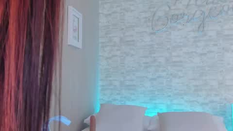 Snapshot of aisha_h chatting on 03.11.25 Aisha online show from 03.11.25