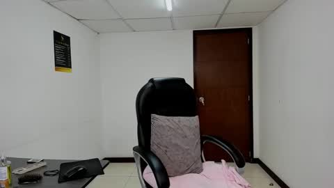 Aisha online show from 03.25.26