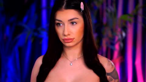 Lora online show from 01.08.25