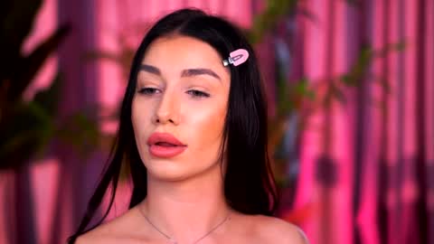 Lora online show from 01.08.25