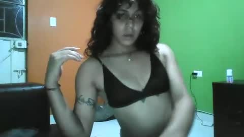 Snapshot of aishadraven chatting on 06.21.26 Aisha Baby online show from 06.21.26