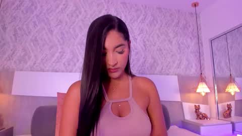 Snapshot of aishapeyton chatting on 09.25.25 Aisha online show from 09.25.25