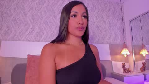 Aisha online show from 12.20.25